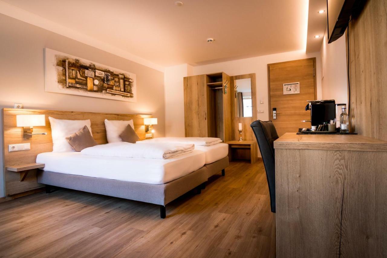 Hotel Am Kumpfmuehler Kastell เรเกนส์บวร์ก ภายนอก รูปภาพ